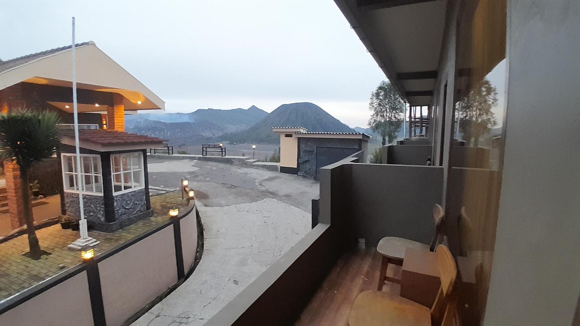 Sky View Bromo Guest House Ngadisari Экстерьер фото